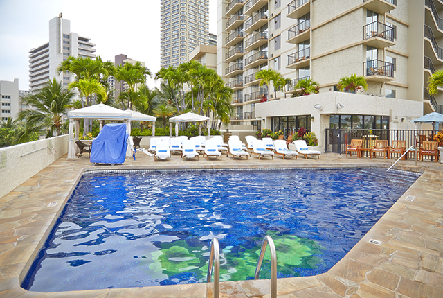 Aqua Luana Waikiki Hotel and Suites