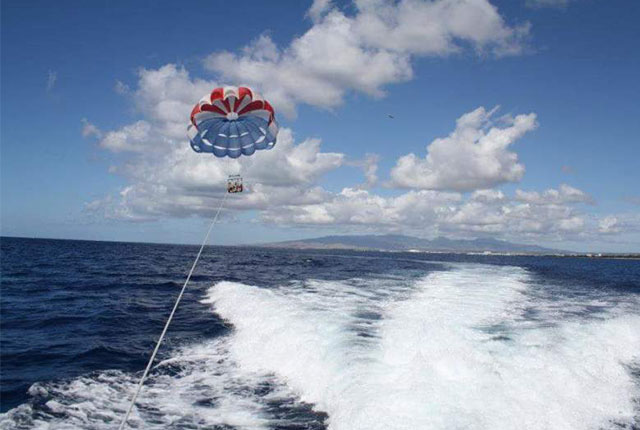 H2O拖翼伞探险滑翔600英尺体验